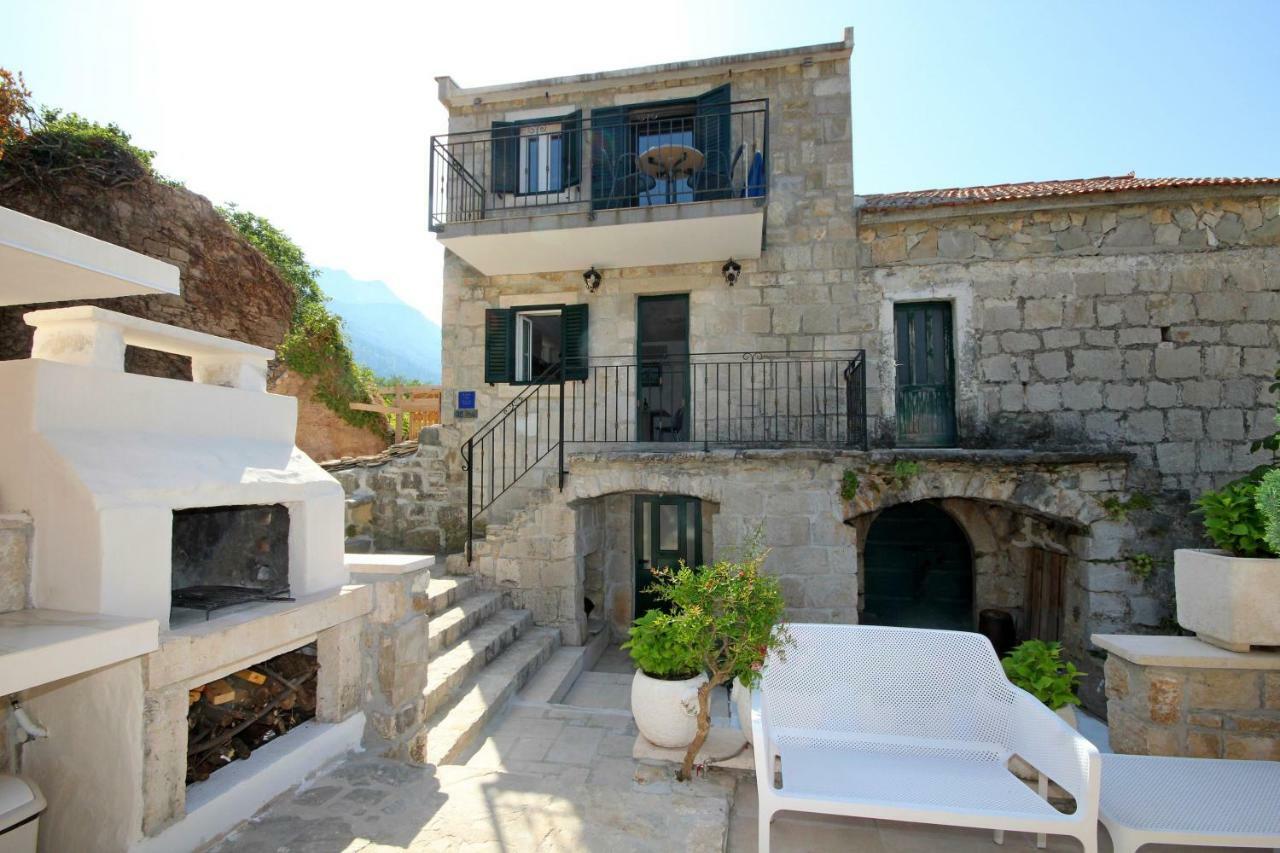 Apartmani Dalmacija Brela Bagian luar foto