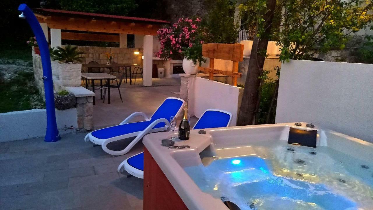 Apartmani Dalmacija Brela Bagian luar foto