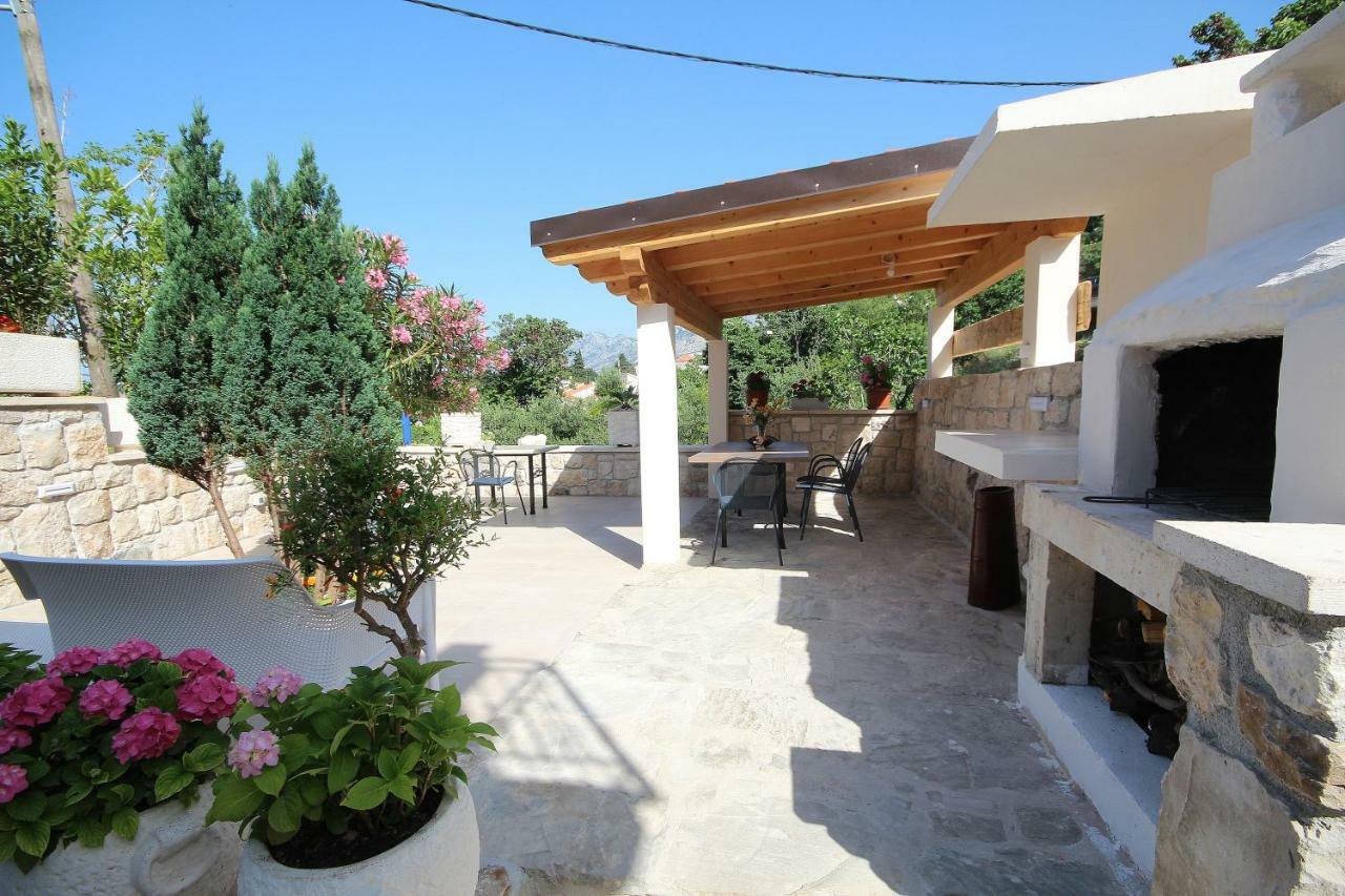 Apartmani Dalmacija Brela Bagian luar foto