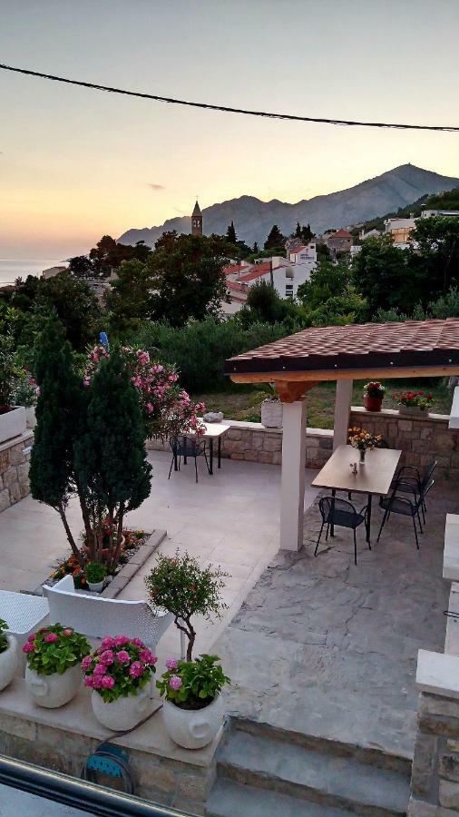 Apartmani Dalmacija Brela Bagian luar foto
