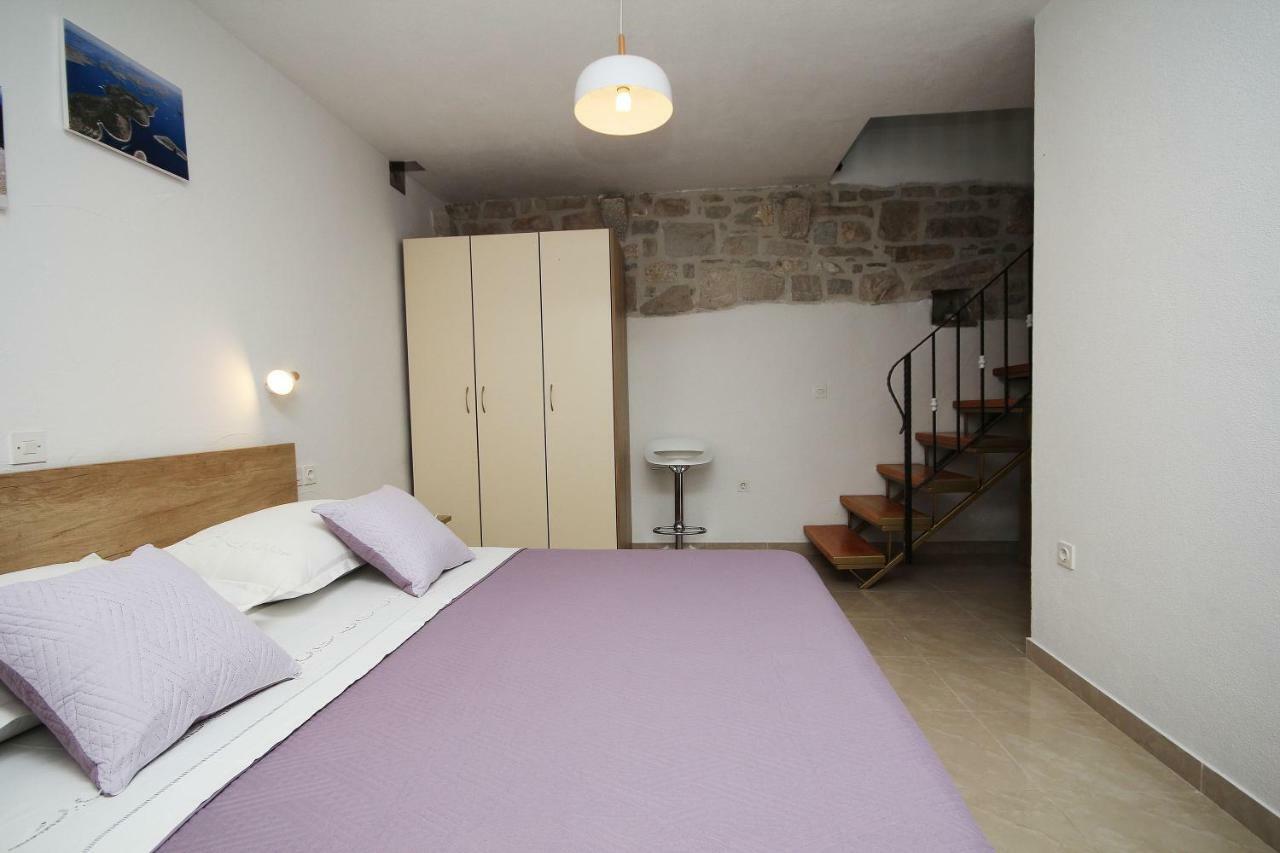 Apartmani Dalmacija Brela Bagian luar foto