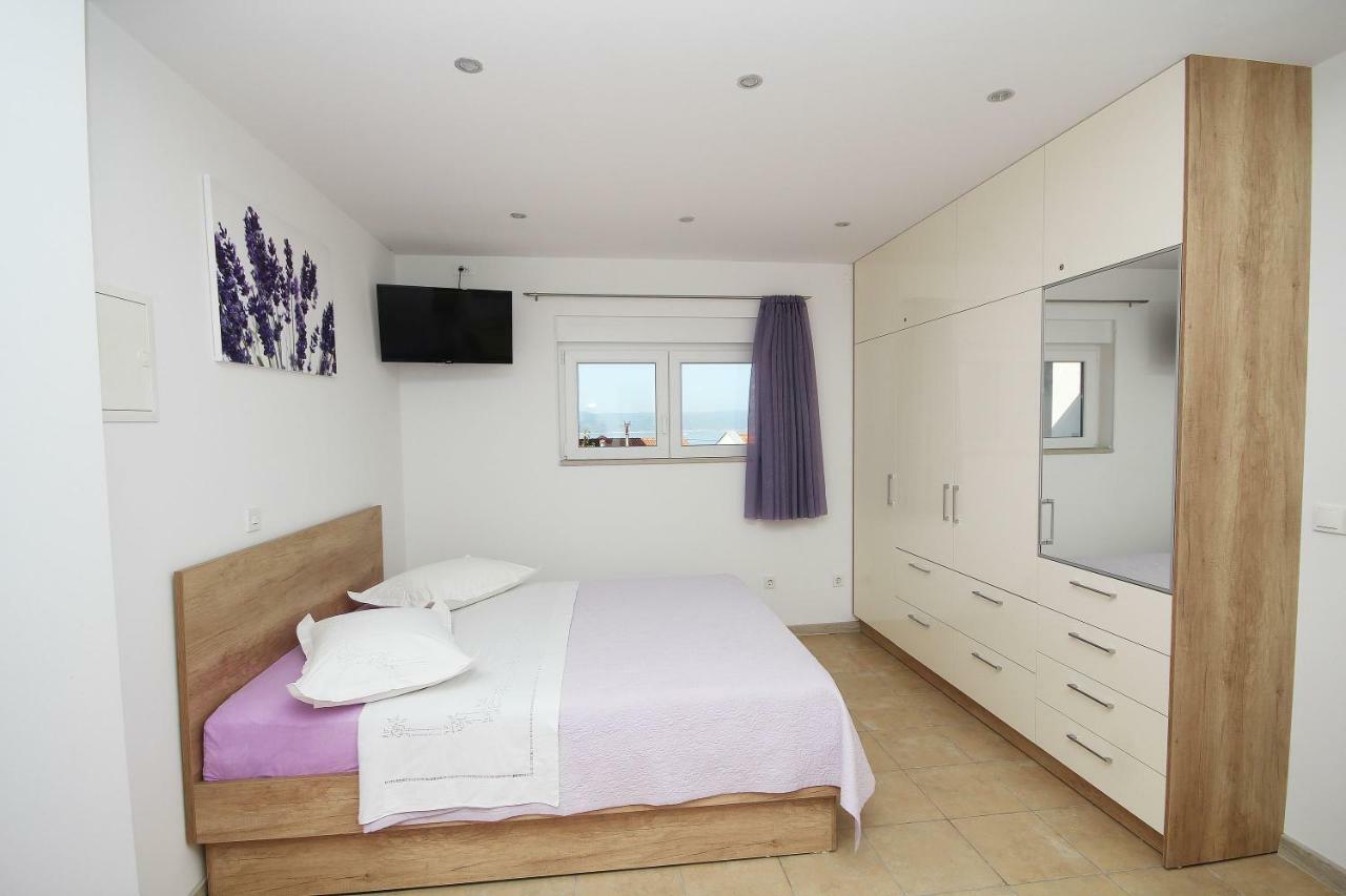 Apartmani Dalmacija Brela Bagian luar foto