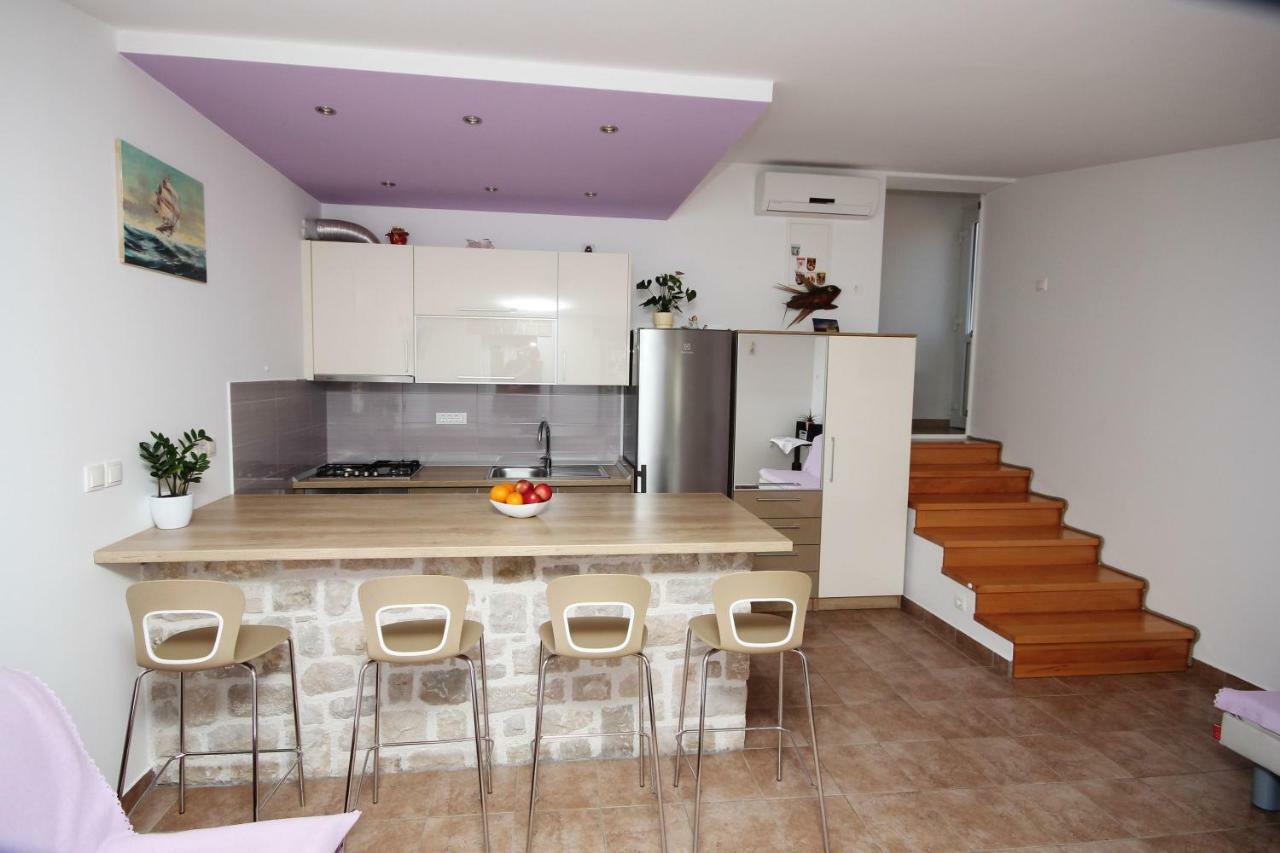 Apartmani Dalmacija Brela Bagian luar foto
