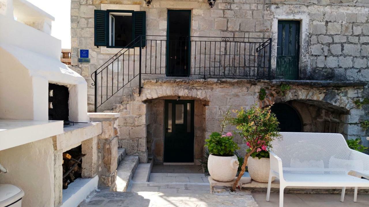 Apartmani Dalmacija Brela Bagian luar foto