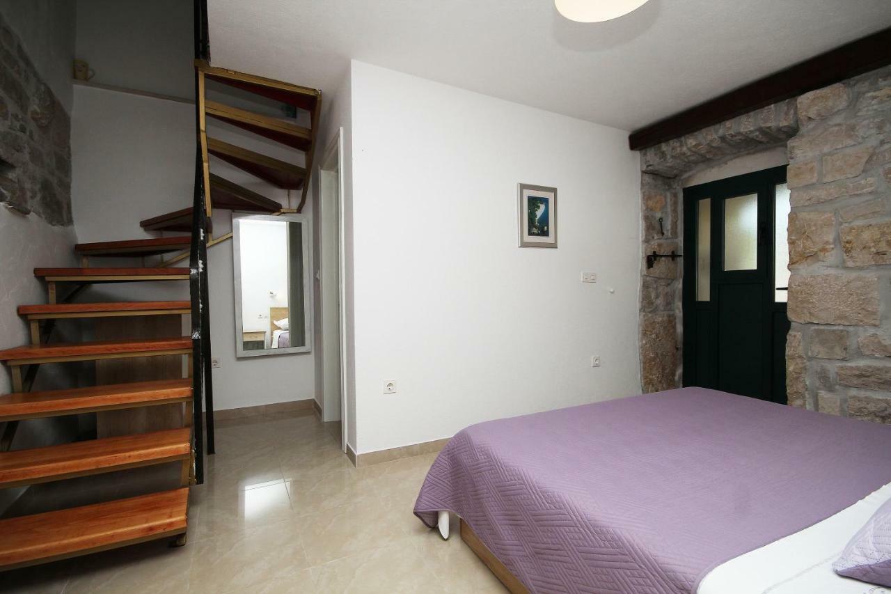 Apartmani Dalmacija Brela Bagian luar foto