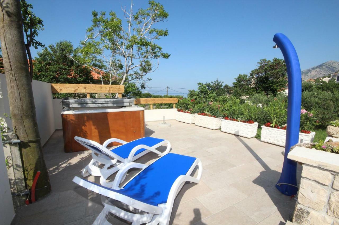 Apartmani Dalmacija Brela Bagian luar foto