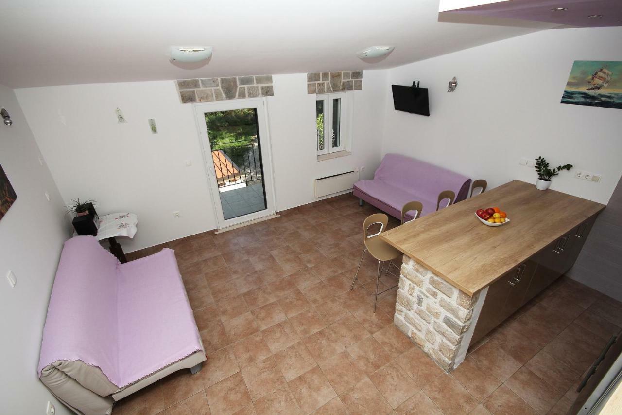 Apartmani Dalmacija Brela Bagian luar foto